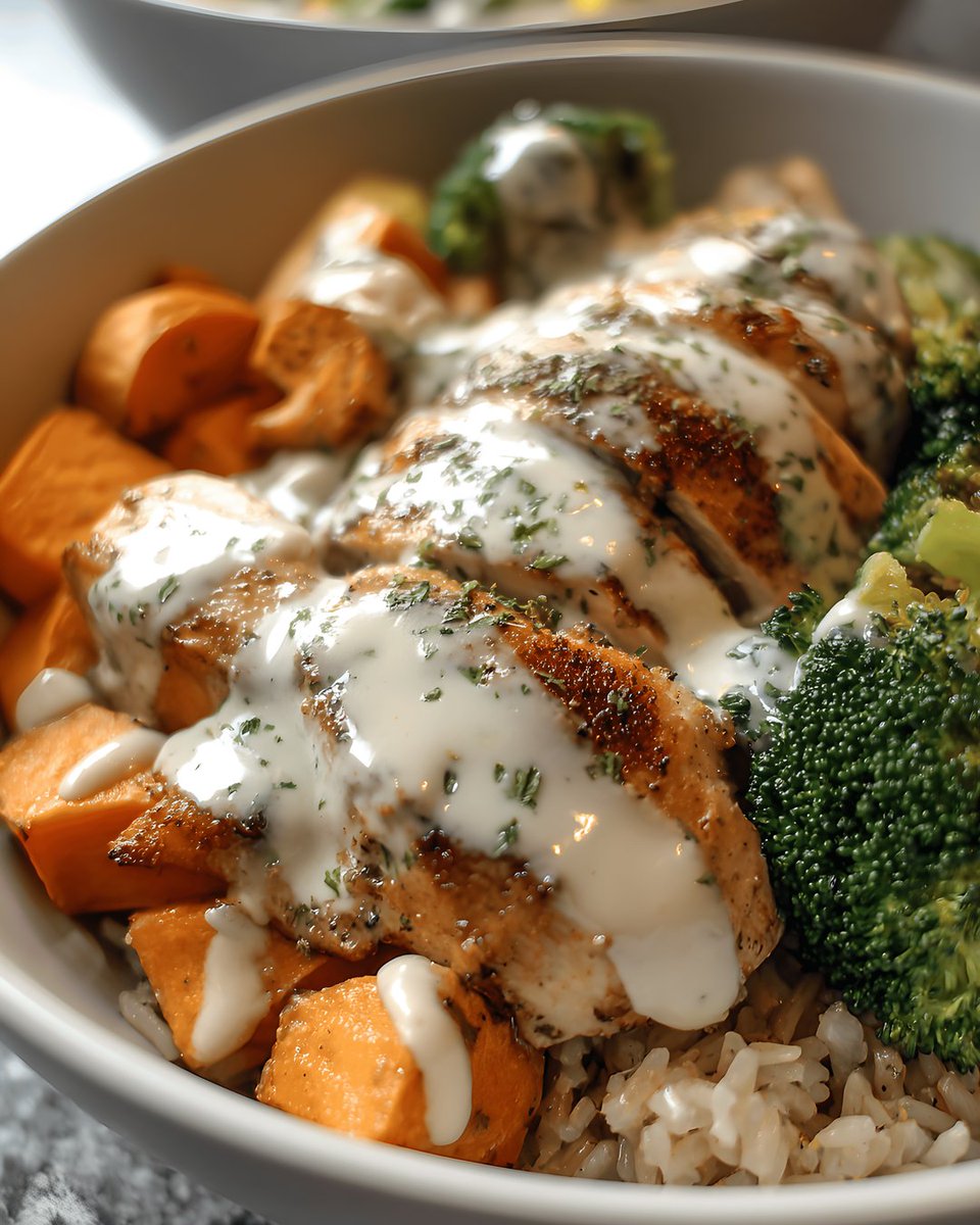 marcellos_place's tweet image. Need a potluck dish that still feels like dinner?

#Potluck #Dinner #Lunch