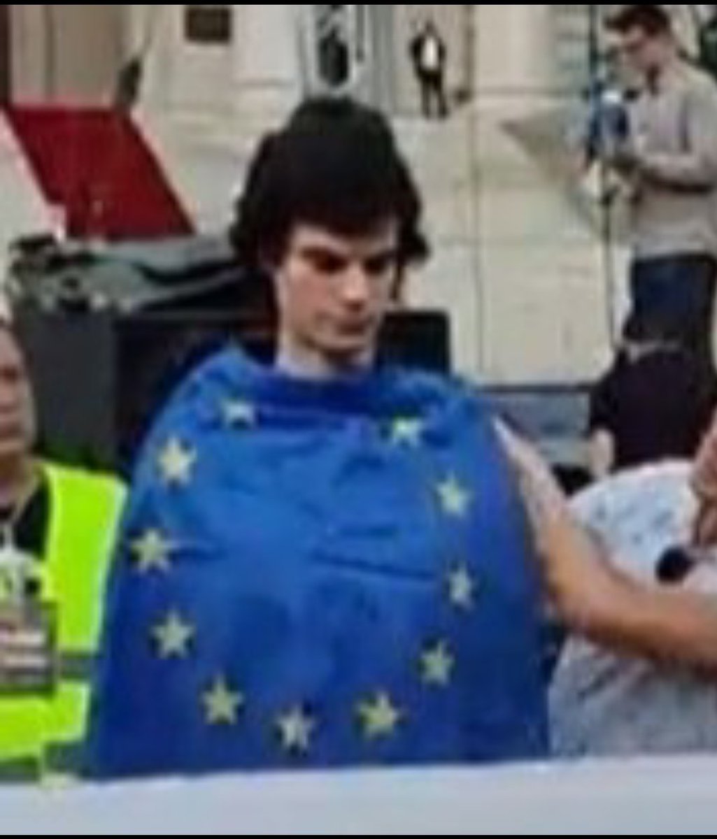 Алехандро tweet media