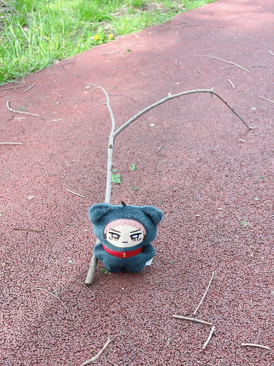 なつやま tweet media