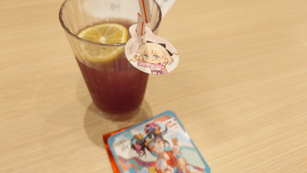 OnecubeYou's tweet photo. 学生時代の友人達と、極楽湯に行ってきたぞい(もっとみんなで行った感のある写真撮れなかったんか…？) https://t.co/LZEUQkoAHN