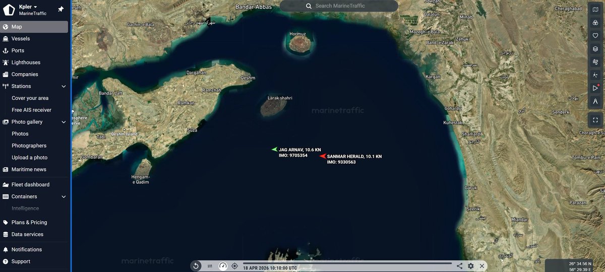 iribnews_irib's tweet photo. 🚨 BREAKING
Two Indian vessels were forced back west out of the Strait of Hormuz by Iran's Navy. Firing was involved.
One of the vessels is an Indian-flagged VLCC supertanker carrying 2 million barrels of Iraqi oil. https://t.co/Gb87u1AkP5