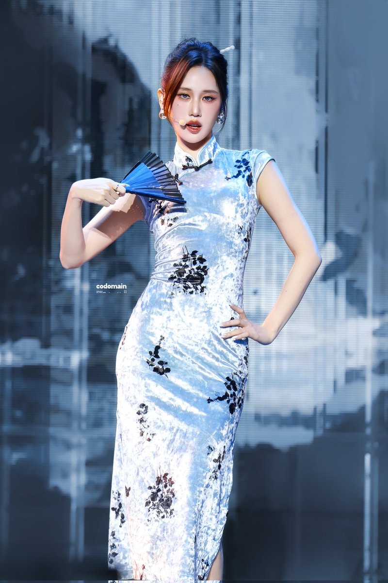 codomain·叶芷妤 tweet media