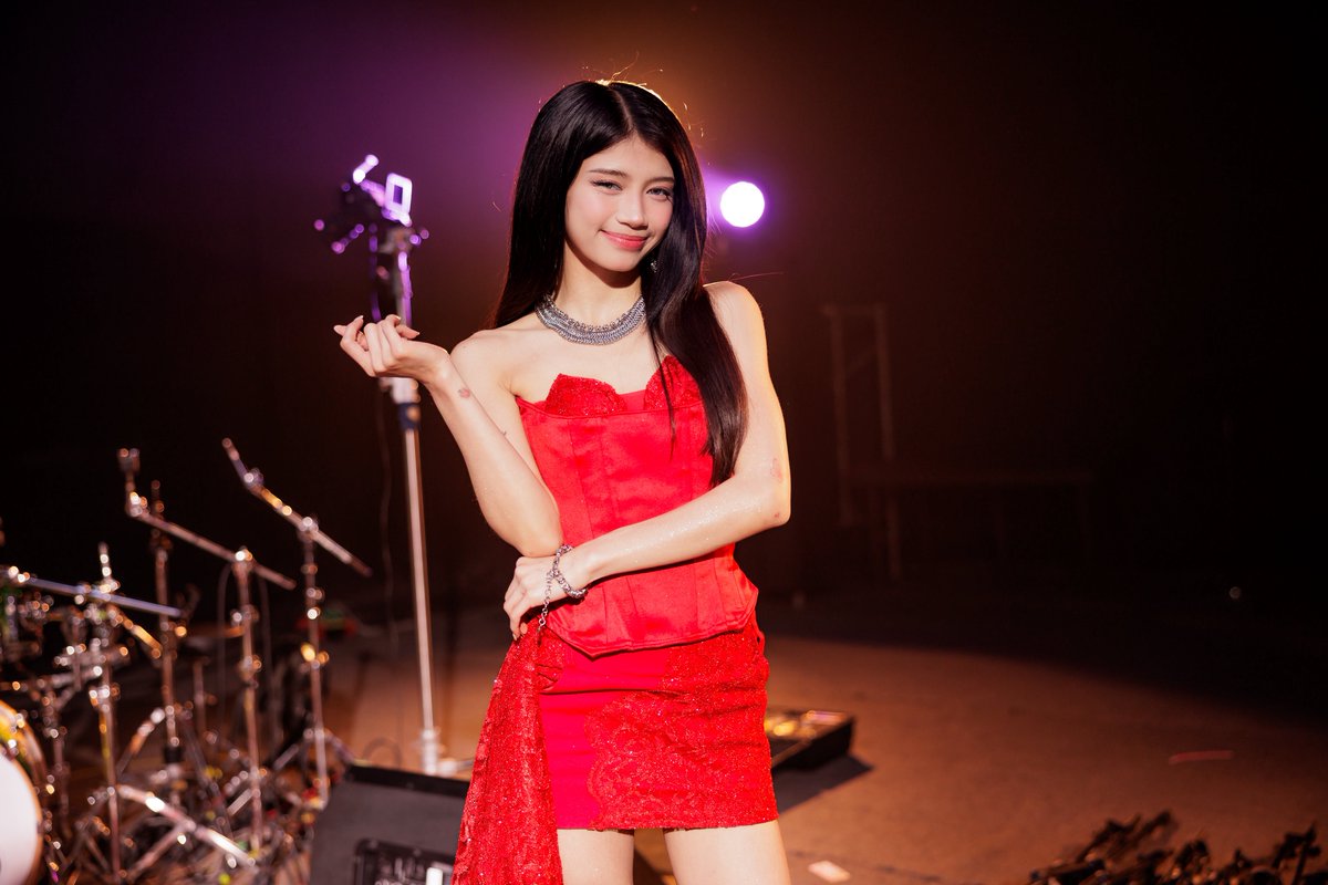 🌟『ＨøＳＨī』 🎞 #INFINITY🐦‍🔥 tweet media