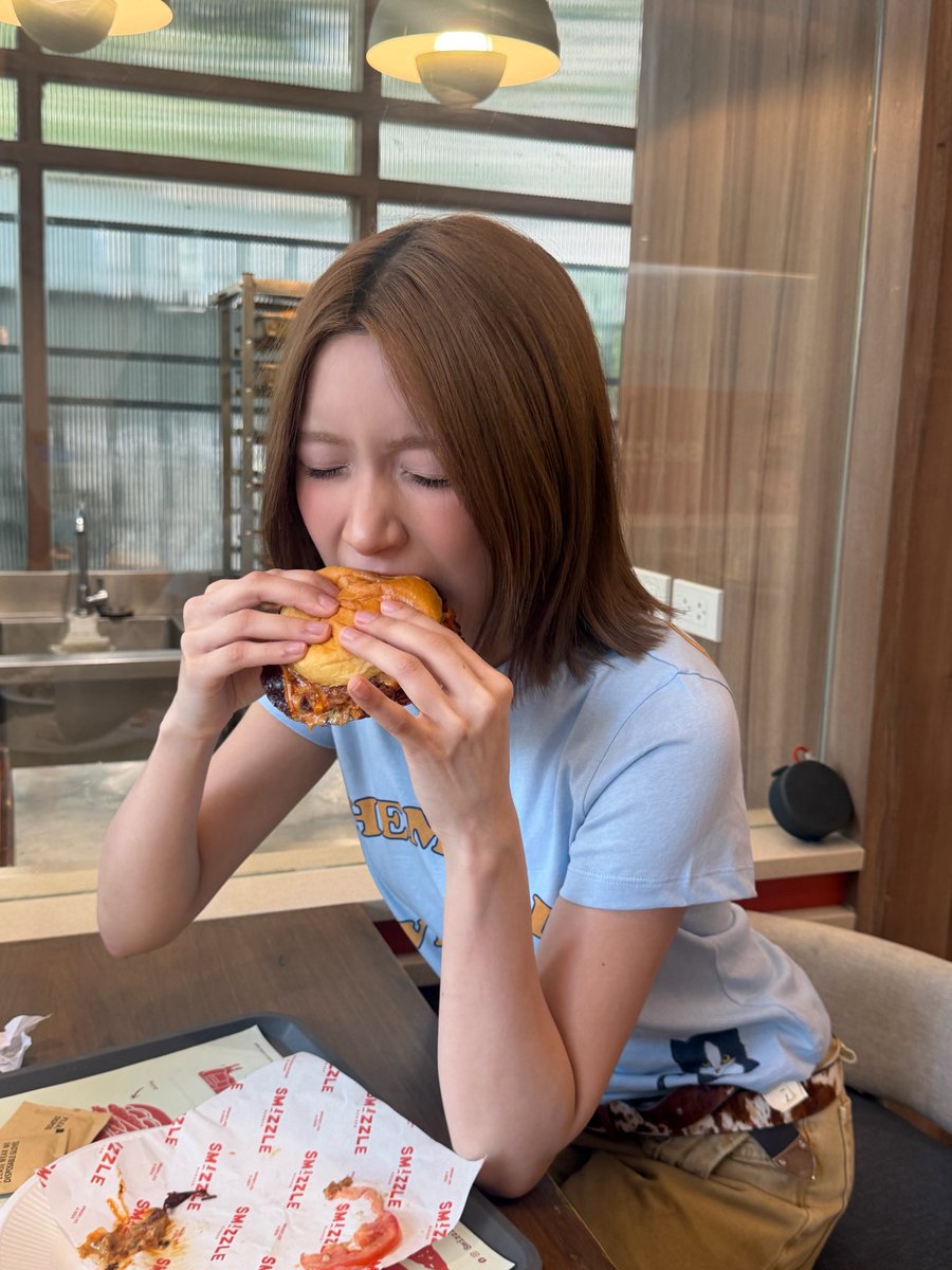 จญ 🦌࿐ tweet media