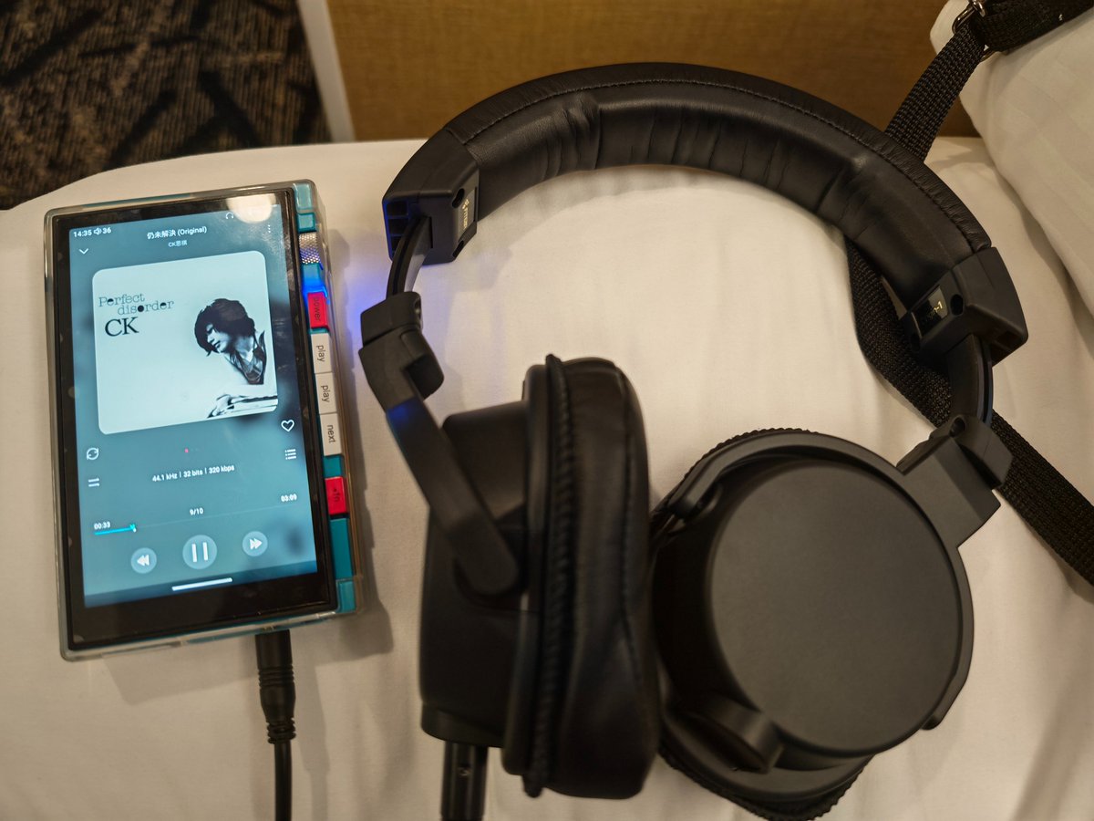 loderek's tweet photo. happy enjoying my first fitear headphones :)

#fitear #origin1 https://t.co/bMhVJiJVf0