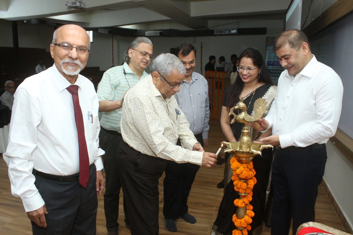 NarainaGroup's tweet photo. Seminar on Legal Aspects of Medical Practice held successfully at Naraina Medical College &amp; Research Centre.

Interactive session boosted legal awareness among doctors and students. https://t.co/WRCB5CqMsW