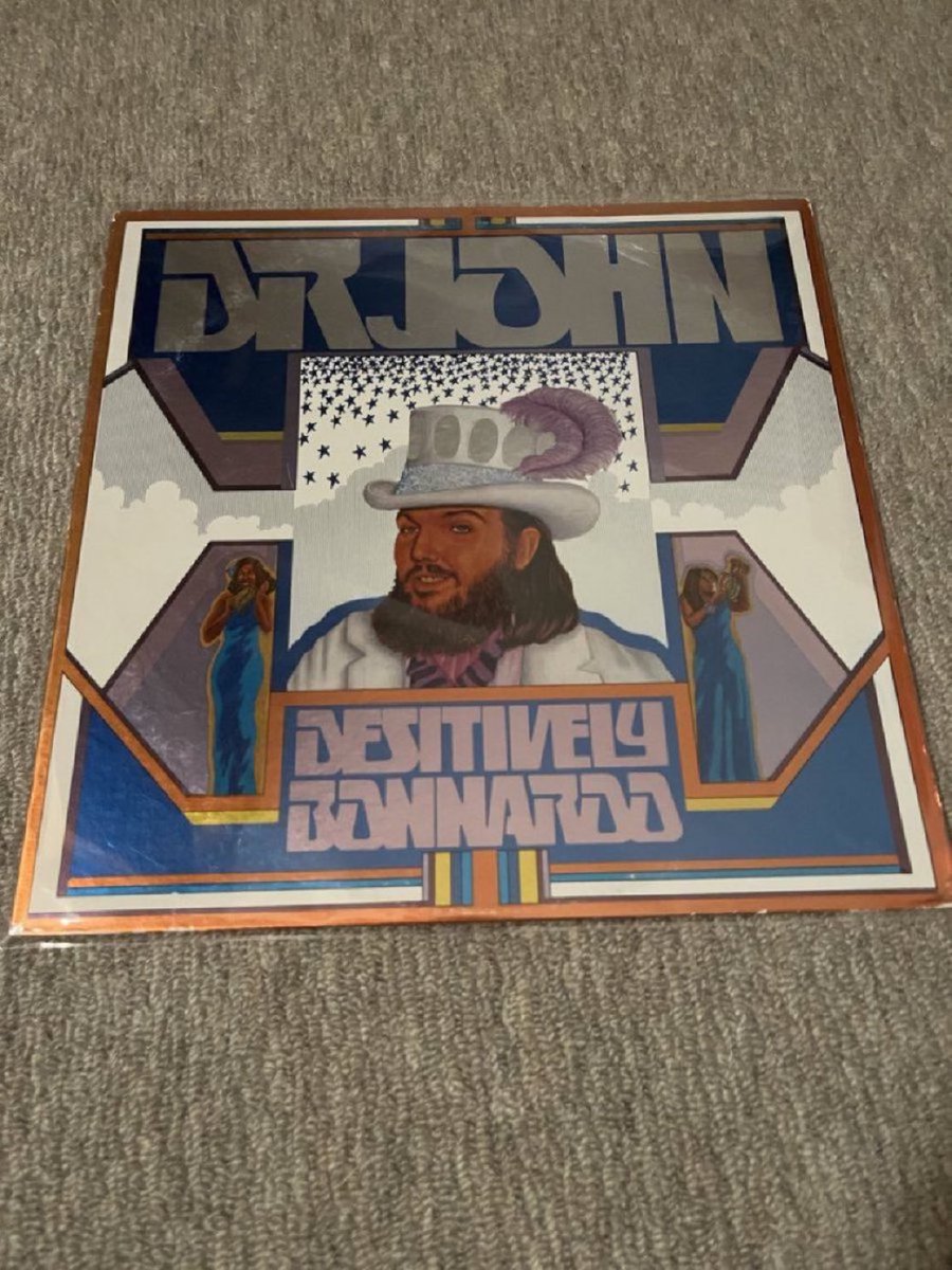 oZAR0wKIfatwxvA's tweet image. Dr. John – Desitively Bonnaroo
ATCO Records – SD 7043

軽快かつご機嫌なDr. Johnの個人的にな最高傑作。ミーターズ、A・トゥーサンの参加が最高。今夜は”Rite Way”が最高でした。Dr. Johnのファンが手を出すべき音楽は何だろ。調査開始。

10/10
#Soul #Funk #vinylrecords #nowspinning