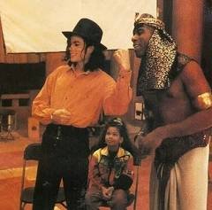 MarkDABond's tweet image. HEY GUYS!

YOU GUYS??

FLICK YOUR MAGIC BEAN FOR ME TONIGHT OKAY #WATERLOO?

FREEBIE!

HOO HOO-HOO!

HOO!