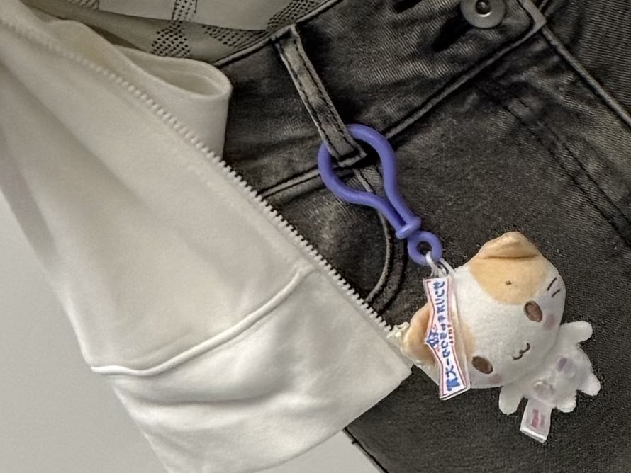 かざね tweet media