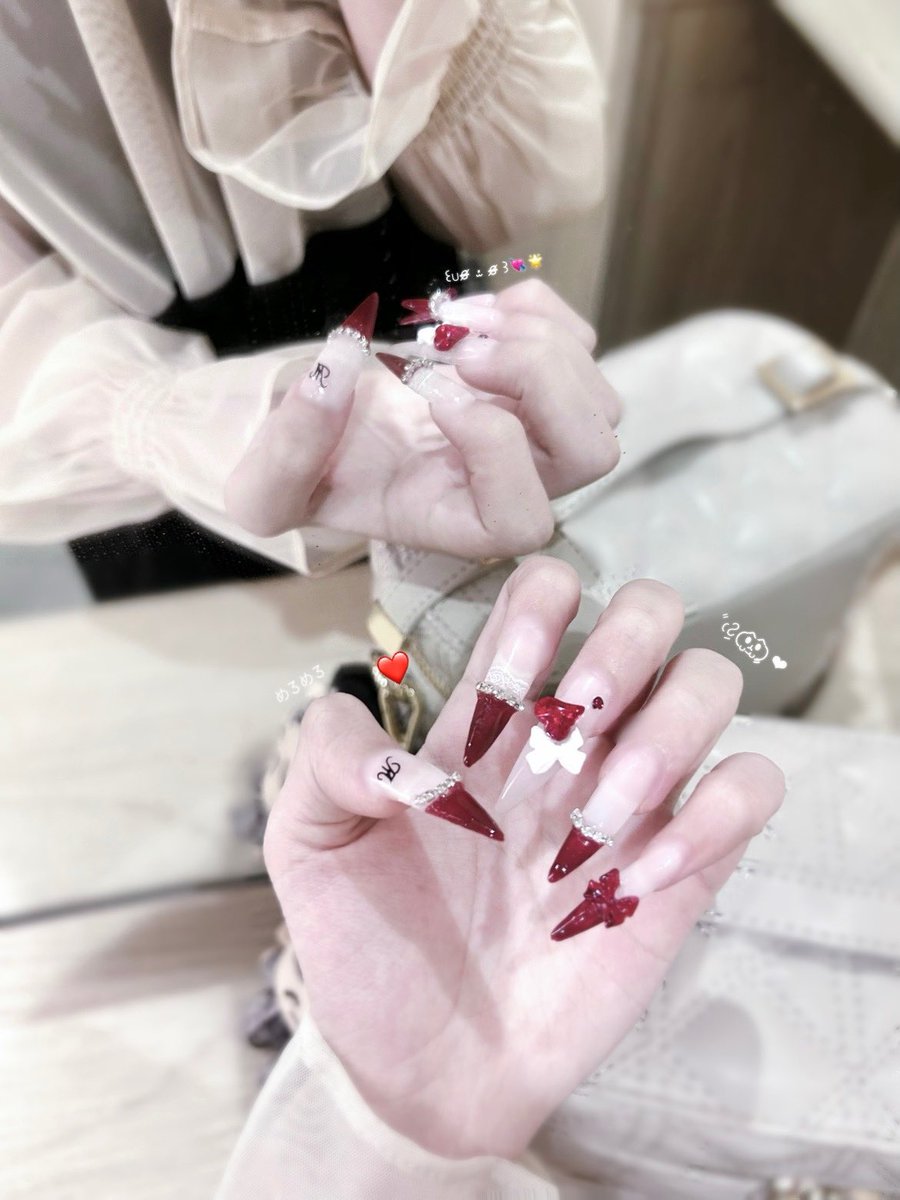 ｺﾞﾛ tweet media