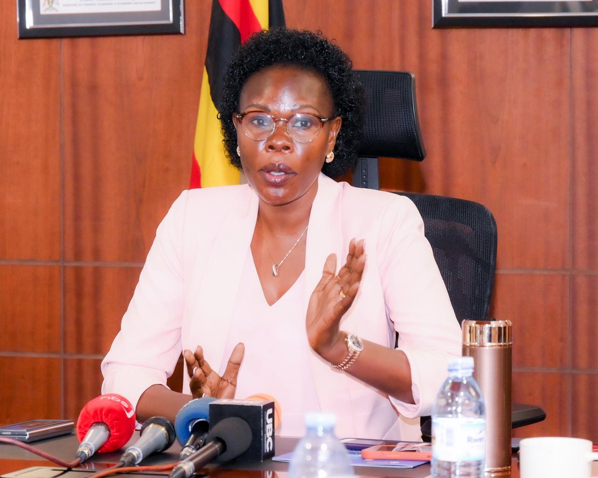 Evelyn AnitE tweet media