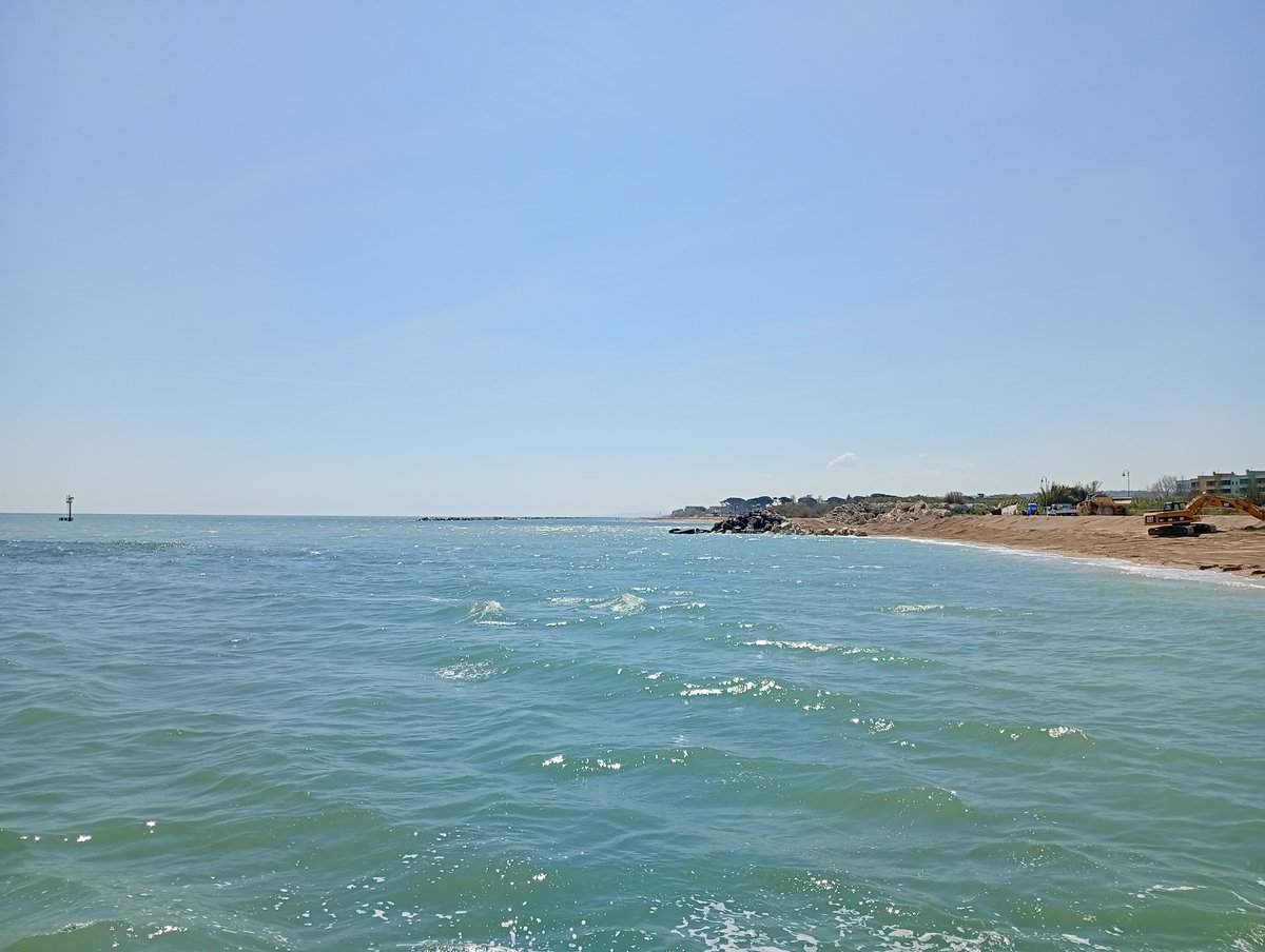 Mauri_SMM_SEO's tweet image. Non so voi, ma io me lo faccio ! #mare #sea #paesaggio #paesaggi #Adriatico 🤣😂😁😋😉👍👋