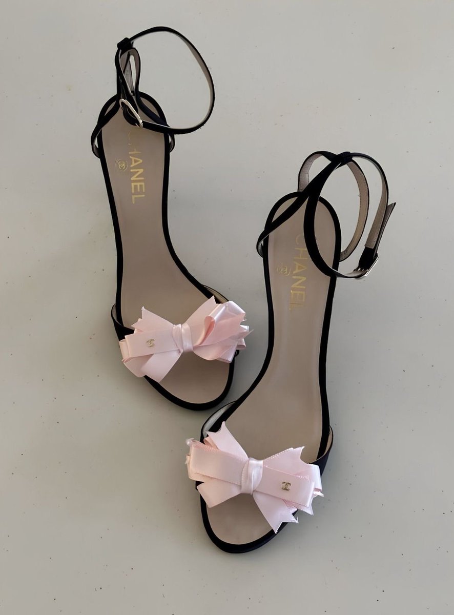 simple dress tweet media