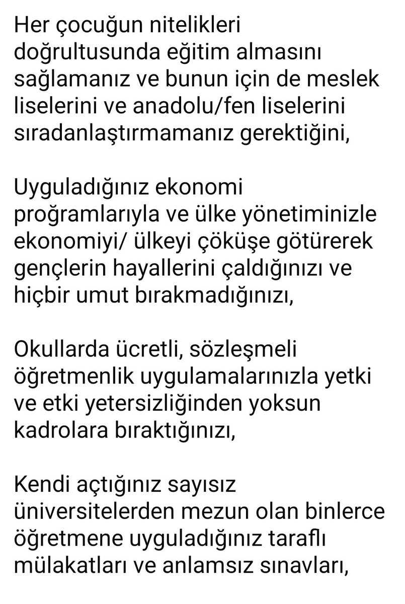 Yıllardır söyledik yetmedi haykırdık cezalar alma pahasına.
Ne yaptınız?
Hiçççççç!!!
Şimdi bize demeyin ki "Bu sonuç siyasi değil"
Bal gibi de bütün bu yaşanılanlar uyguladığınız yanlış siyasetin sonuçlarıdır.
B A T I Y O R U Z😢