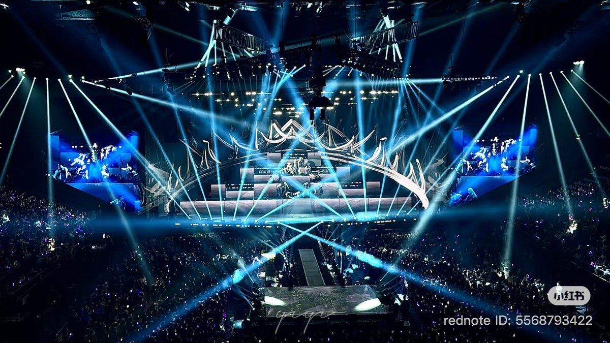 นึกถึงที่คนบอกการไปทัวร์ต้องลดสเกล บิวกิ้นพีพีจัดเต็มตลอด ที่ไทยเป็นยังไง ไปทัวร์ก็ต้องแบบนั้น และนี่คือที่คอนบิวกิ้นกับคอนพีพีที่มาเก๊า โปรดักชั่นไทย