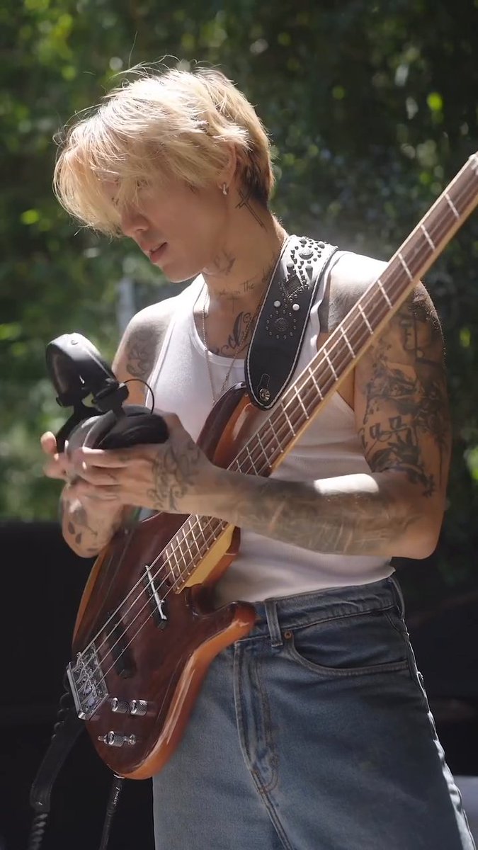 🍒 𝒂 𝒍 𝒔 𝒂 tweet media