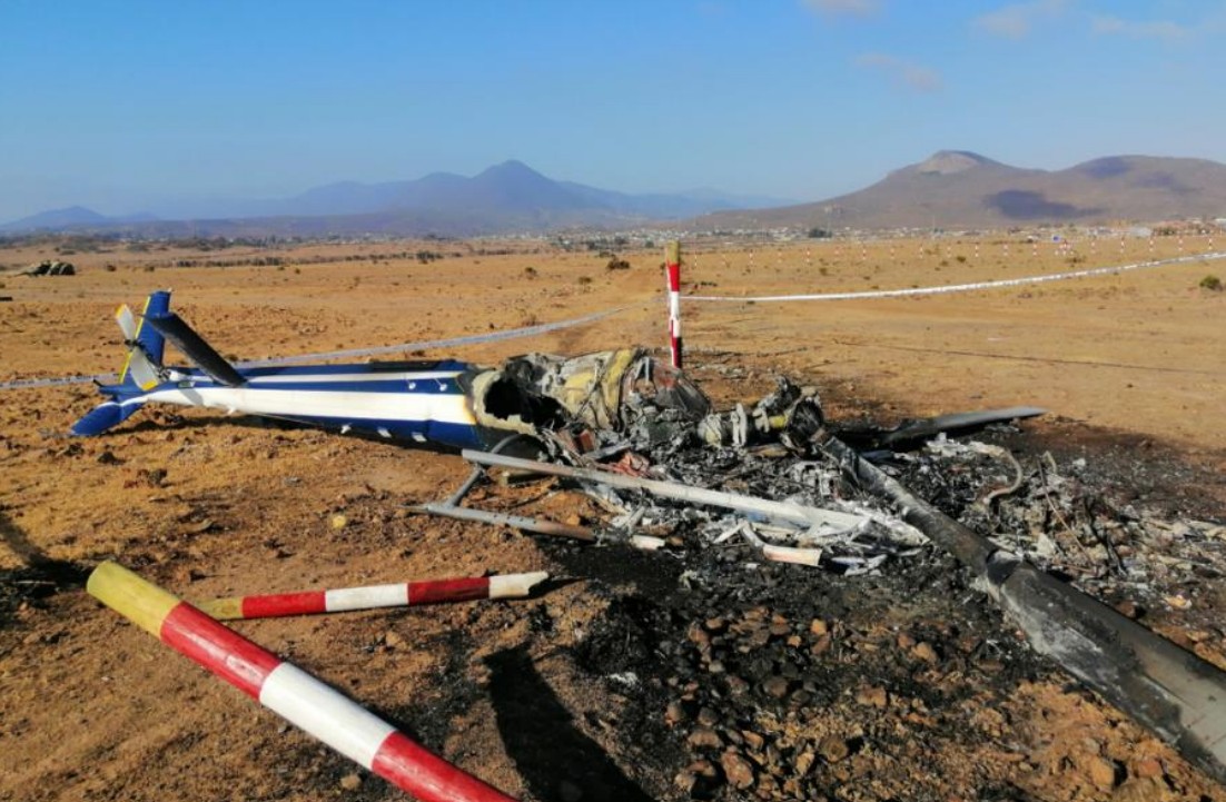 Aerossurance's tweet photo. A high base maintenance workload and disruptions resulted in a forced landing. A boundary fence post punctured the fuel tank and a post crash fire followed. https://t.co/hHV9XwiIup #helicopter #aviationmaintenance #humanfactors #crfs #survivability #aviationsafety #flightsafety https://t.co/0fVUcmdNZt
