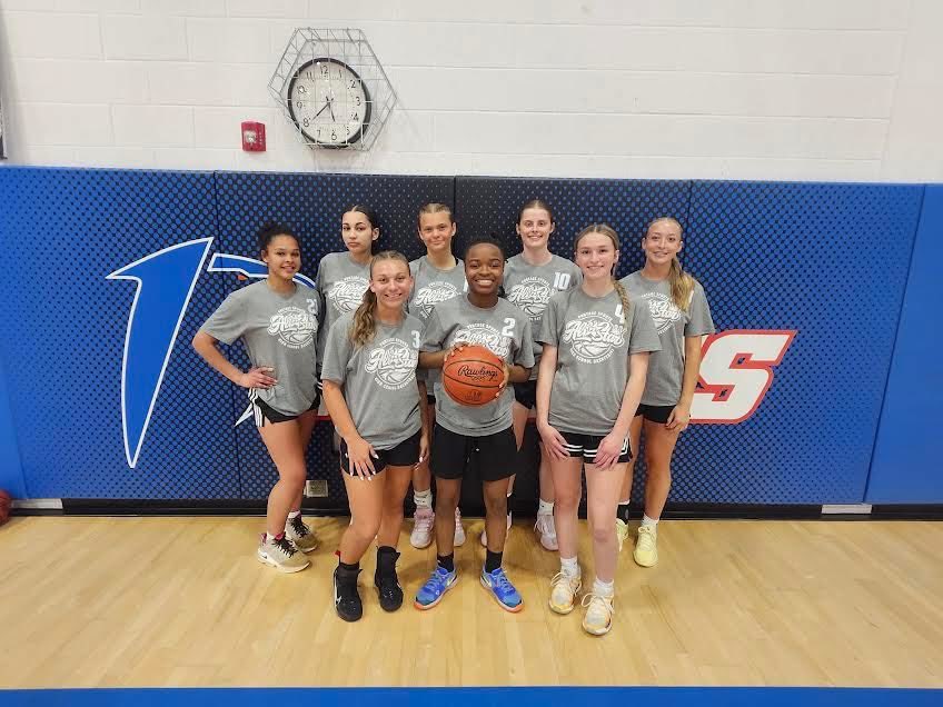 seladypirates's tweet photo. Thank you @Tom_Nader for hosting another great All-Star event this year! It was an honor coaching the amazing young ladies on Team Stripes! Shout out to Jenna Canale for representing the Lady Pirates! https://t.co/QWL6BWEAIJ