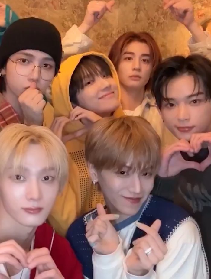 🅔¨̮ 🚪ꄗ*ﾟ tweet media