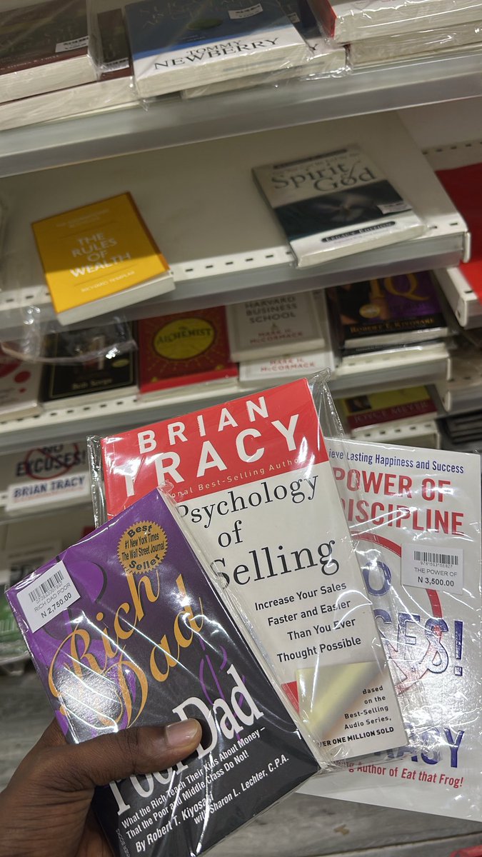 DANIEL IFE || Canva Expert tweet media