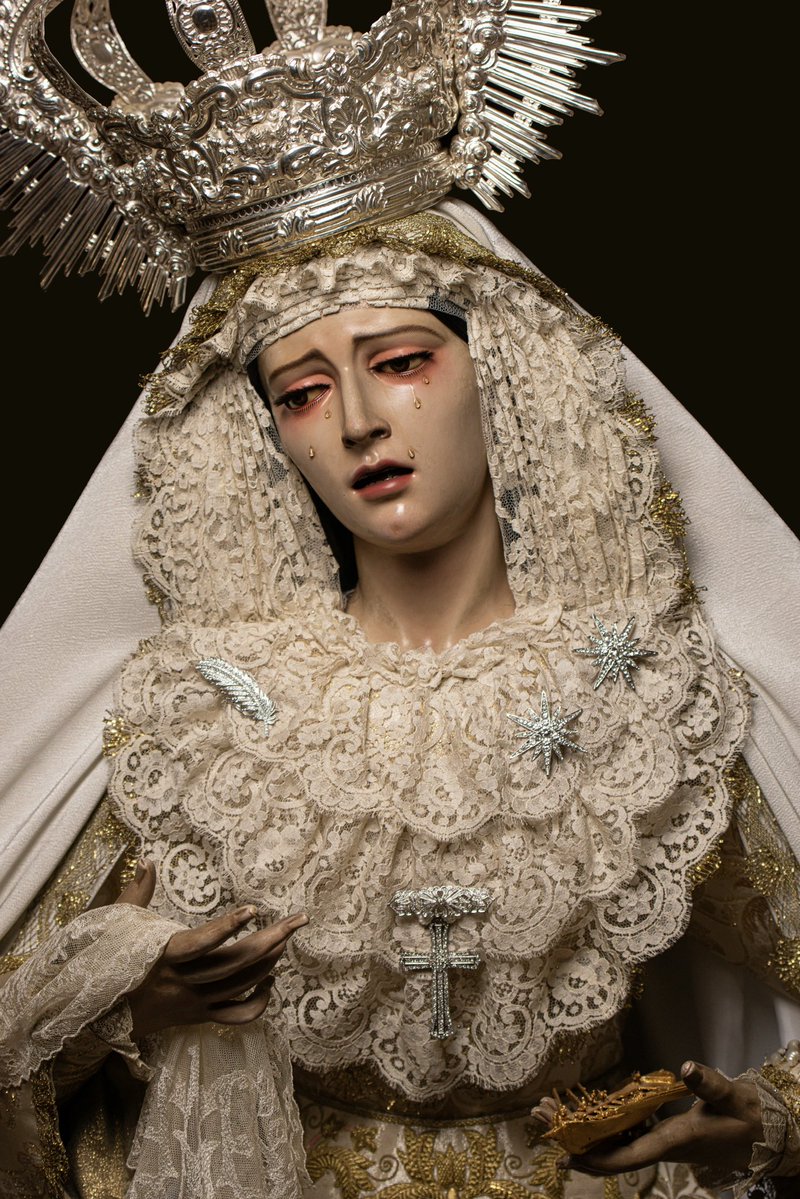 💐 Bajo tu amparo nos acogemos, Santa Madre De Dios y Mediadora Nuestra.

📸 <a href="/AJRFotos1/">Adrián Jiménez de los Reyes</a> 

#CofradíasMLG #Mediadora