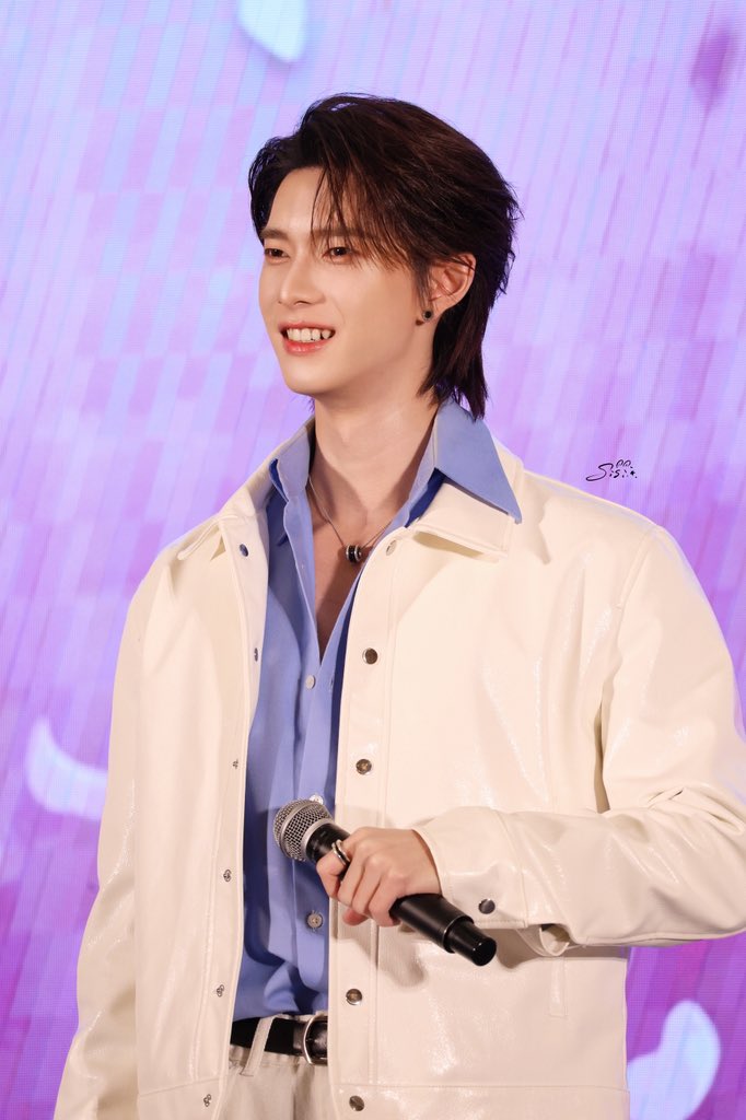 帅和可爱都要

<a href="/ppoohkt/">Pooh</a>   ੯‧̀͡⬮\    #ppoohkt
#PooHHooPers 
#PoohFansigninWuhan