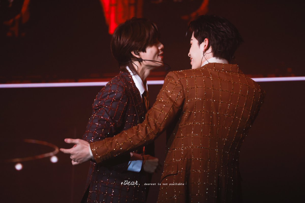 𝑫𝑬𝑨𝑹 tweet media