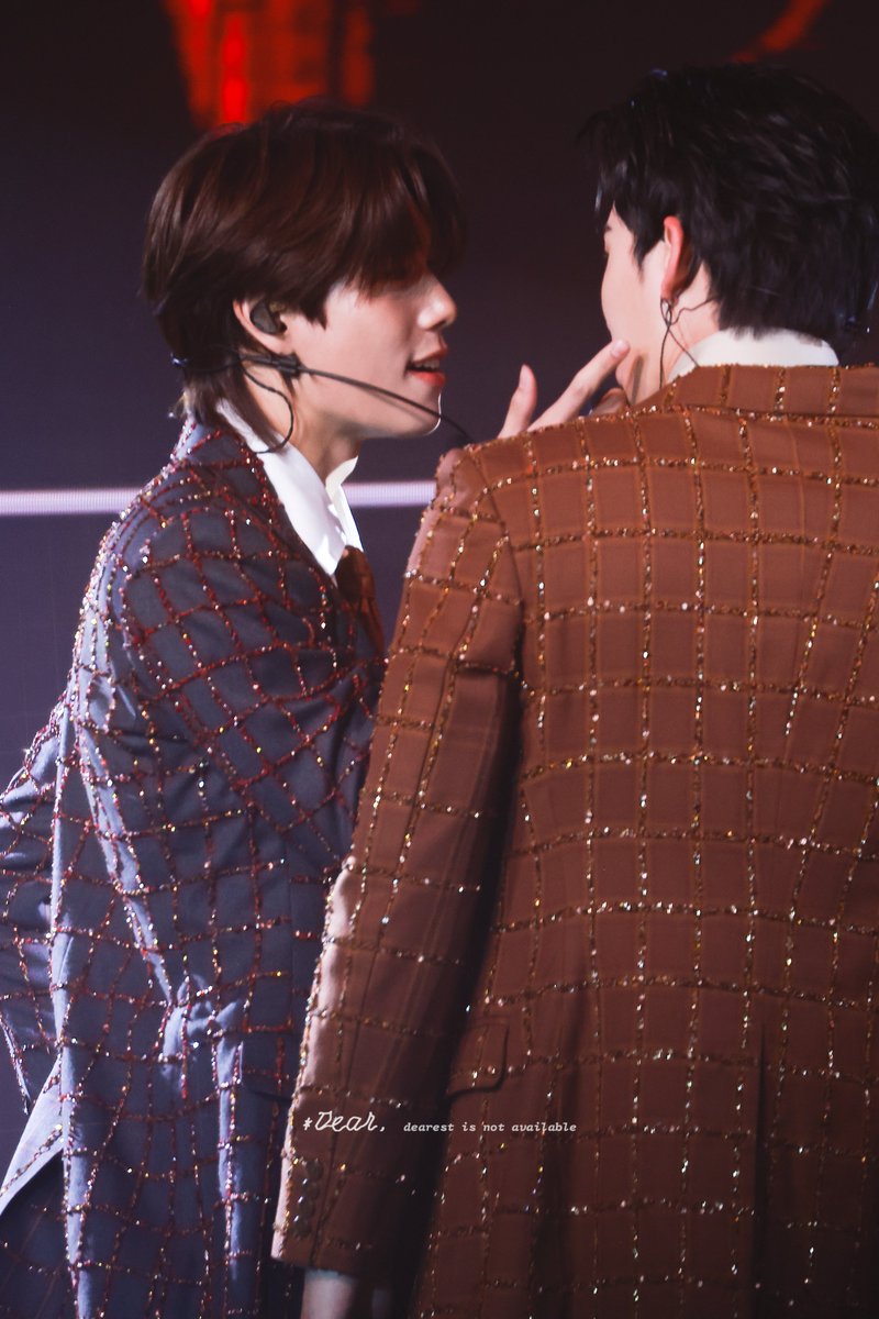 𝑫𝑬𝑨𝑹 tweet media