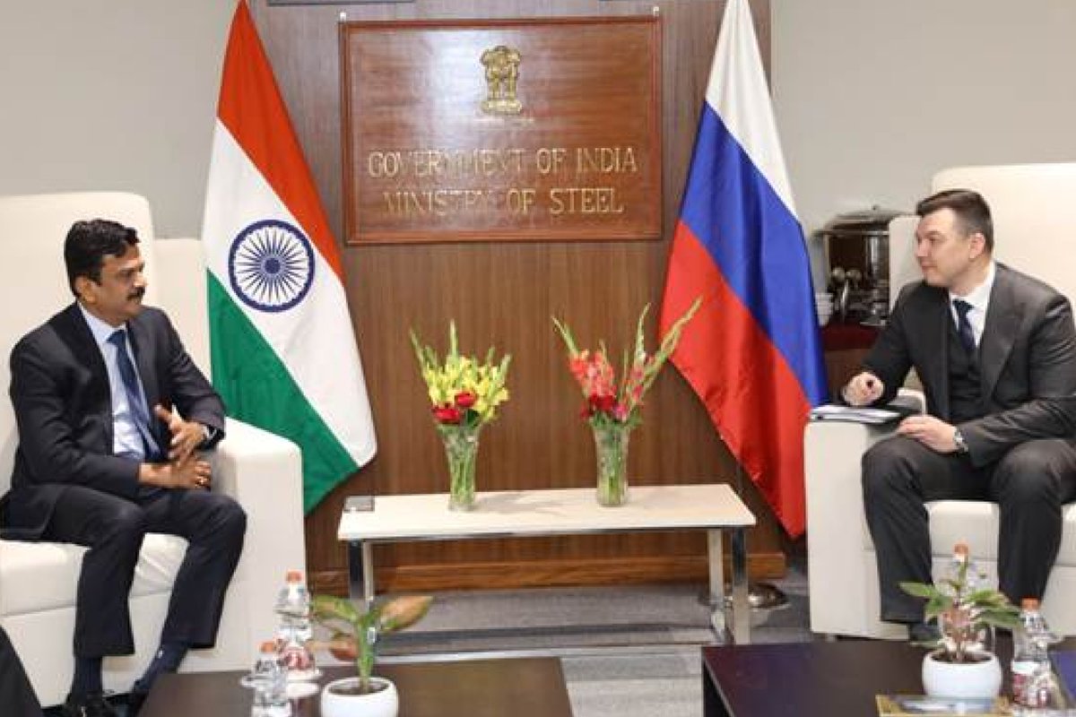 aceupdatemag's tweet image. 𝗥𝘂𝘀𝘀𝗶𝗮 𝗮𝗻𝗱 𝗜𝗻𝗱𝗶𝗮 𝗷𝗼𝗶𝗻 𝗵𝗮𝗻𝗱𝘀 𝘁𝗼 𝘀𝘁𝗿𝗲𝗻𝗴𝘁𝗵𝗲𝗻 𝘁𝗵𝗲 𝘀𝘁𝗲𝗲𝗹 𝗶𝗻𝗱𝘂𝘀𝘁𝗿𝘆

Read More: aceupdate.com/russia-and-ind…

#ACEUpdate #SteelIndustry #RussiaIndia #IndustrialCooperation #BilateralPartnership #SteelSector #IndustryCollaboration