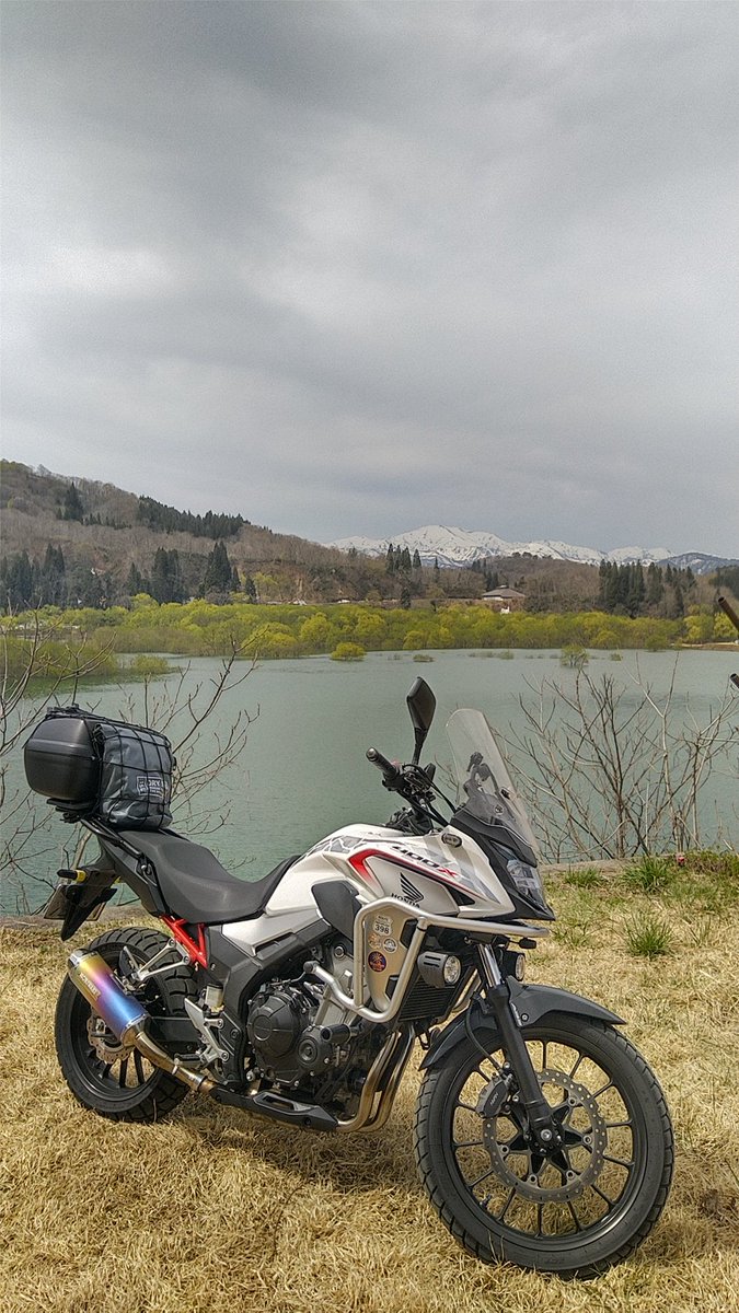 oga_oji's tweet photo. 薄曇りの今日、水没林リベンジに行ってきました。満足いくツーリングでした。道中の桜も良かったです。
#400X #バイク #tツーリング #桜 #絶景 https://t.co/T0XZND8DTx