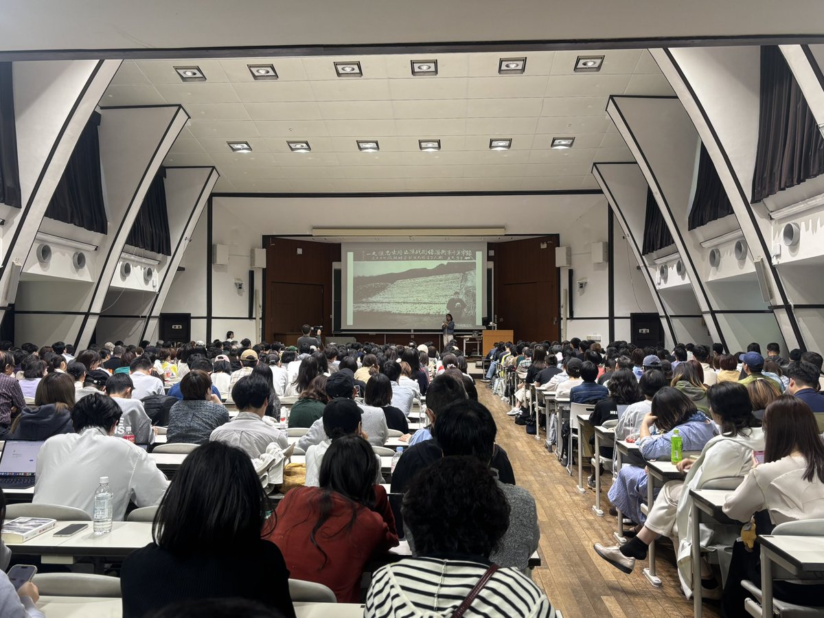 読道社 tweet media