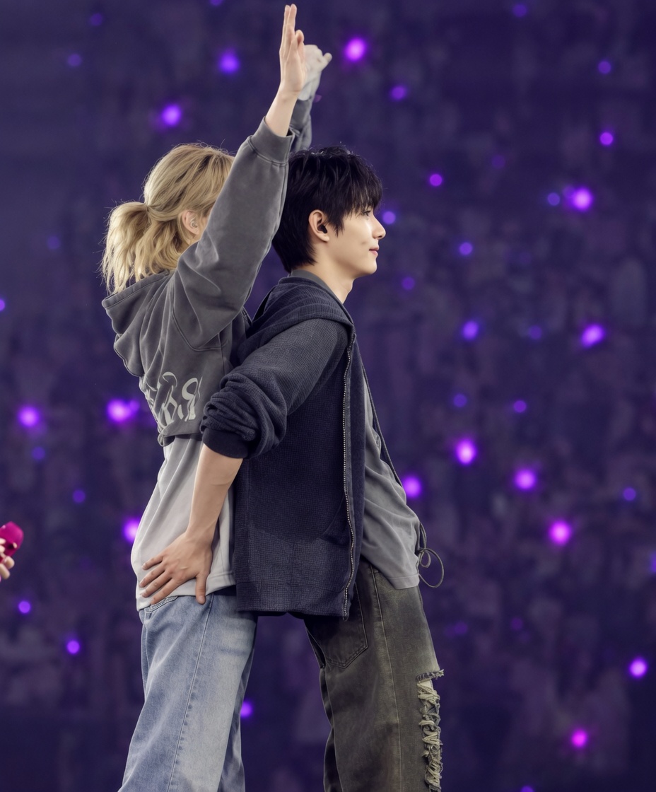 Alina Gera tweet media