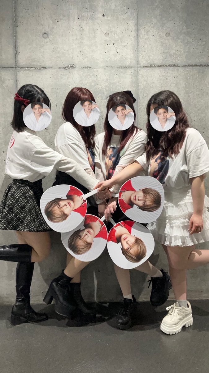 𝐀𝐢𝐤𝐚⟡.· tweet media