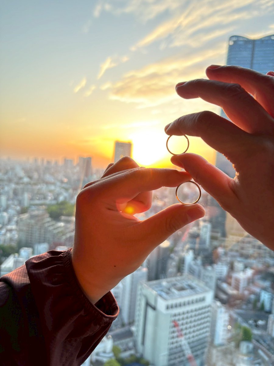 マークソ tweet media