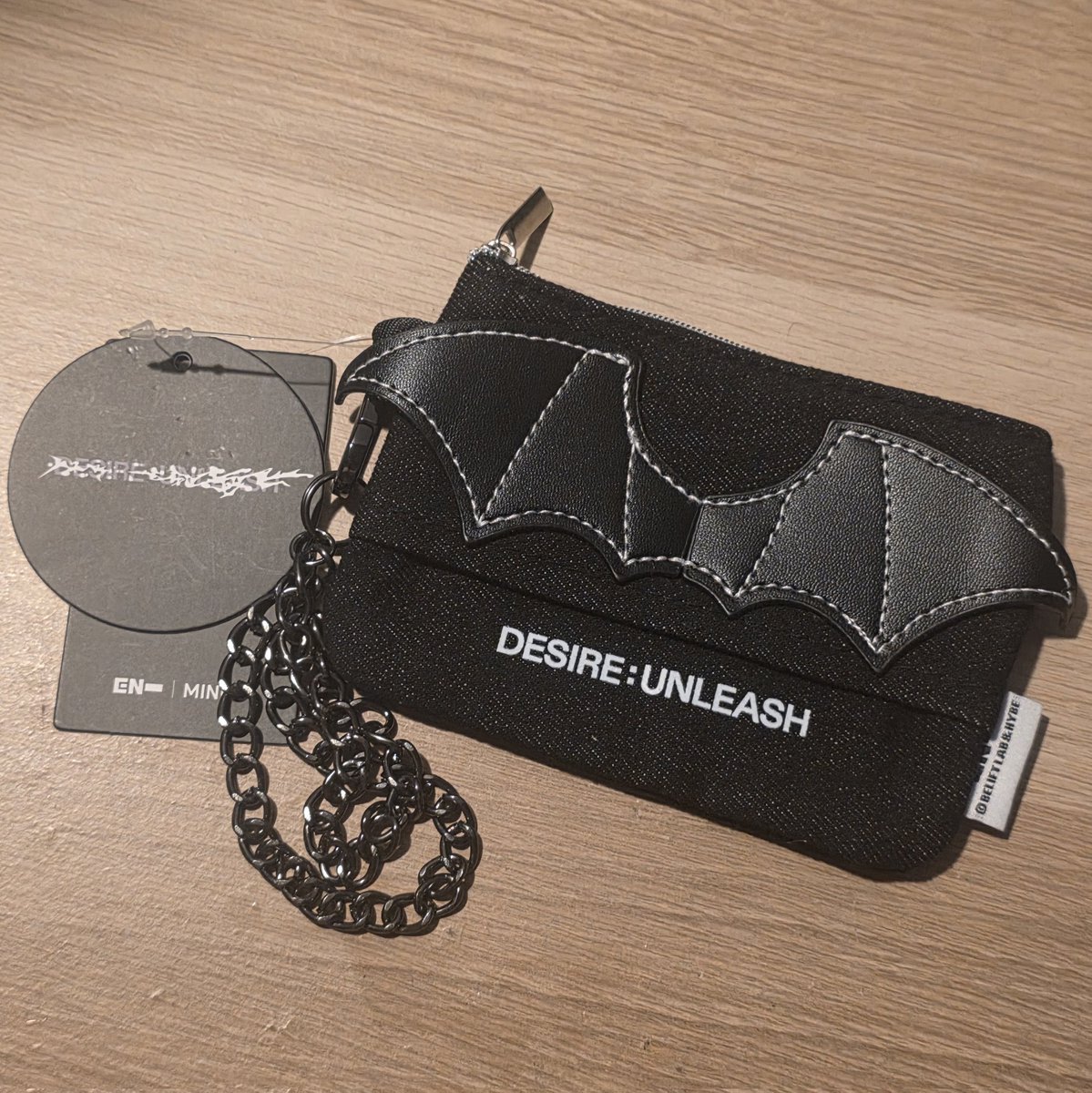 [help rt] wts want to sell lfb
enhypen x miniso coin purse new

💰 IDR 150.000
✅️ negotiable
✅️ co via oren 🍊, harga exc admin
✅️ split pay