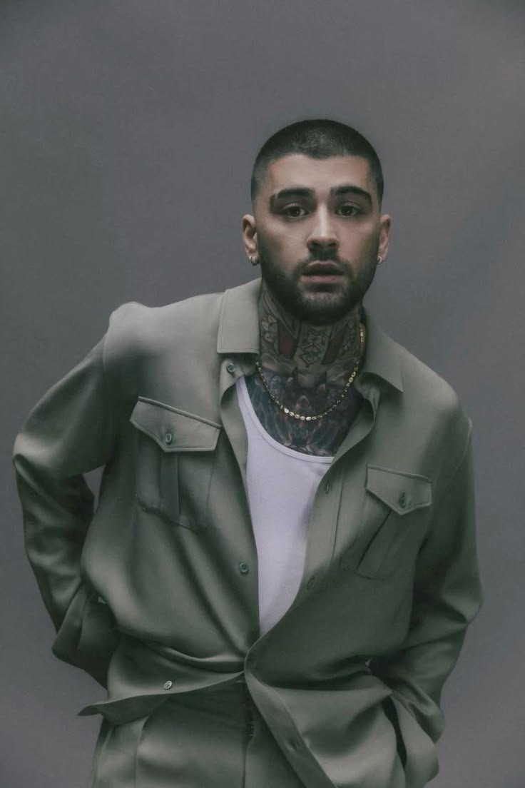 aris ໑̣ tweet media