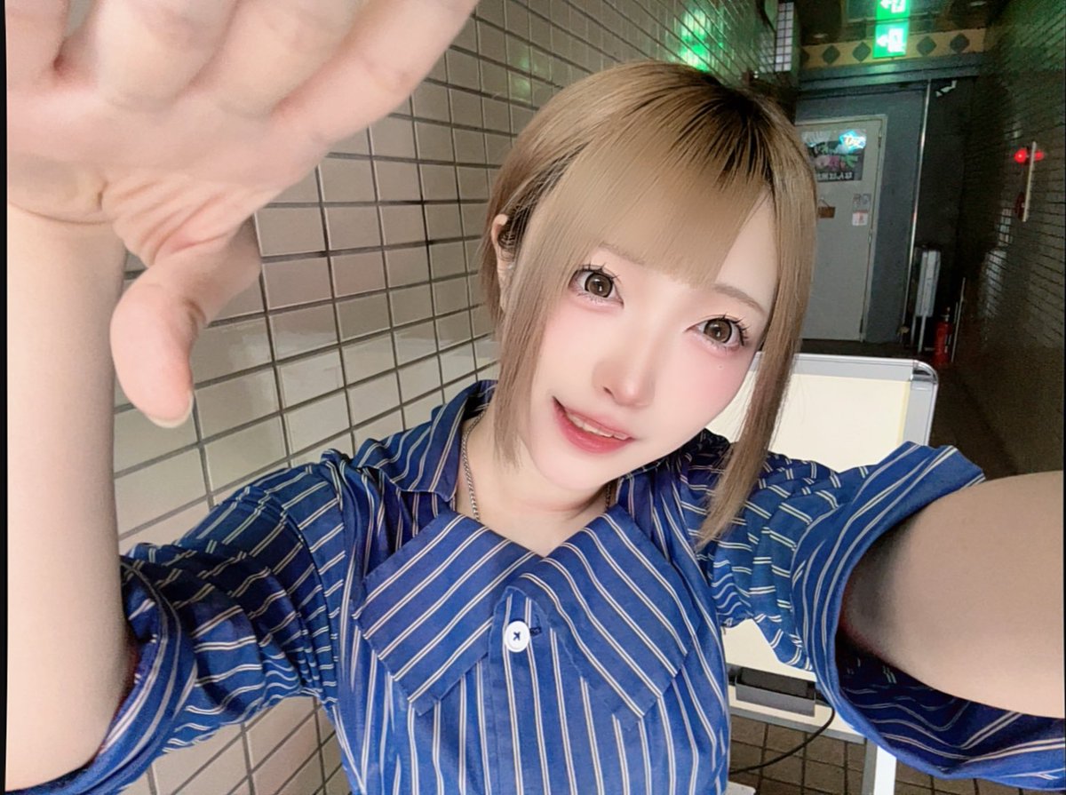 出勤してます！！！
5時までなり！！