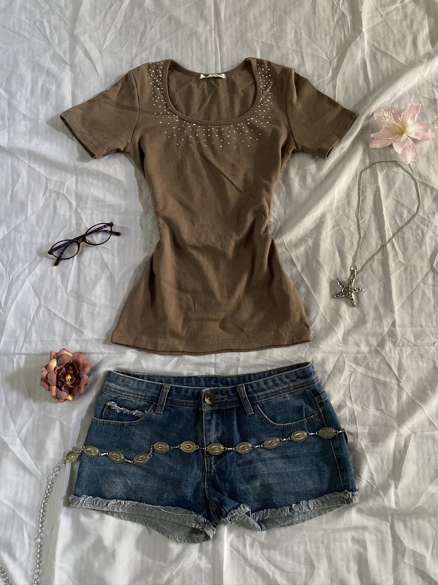 มัมมี้น้องโดยอง ขายของอยู่น้าา tweet media