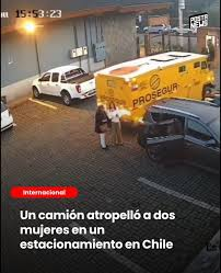 apolosunrise's tweet image. Estás atropellando tu intuición por andar preocupado de la plata o del qué dirán. El camión es tu fachada; las señoras son tu verdad. No te hagas el sordo con el ruido del impacto. 👊🚫

#Reflexiones #VidaReal