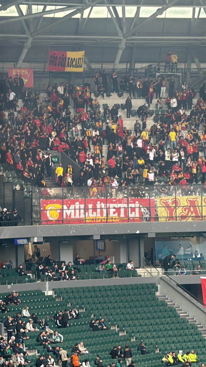 ZILGIT ATTIRICI tweet media