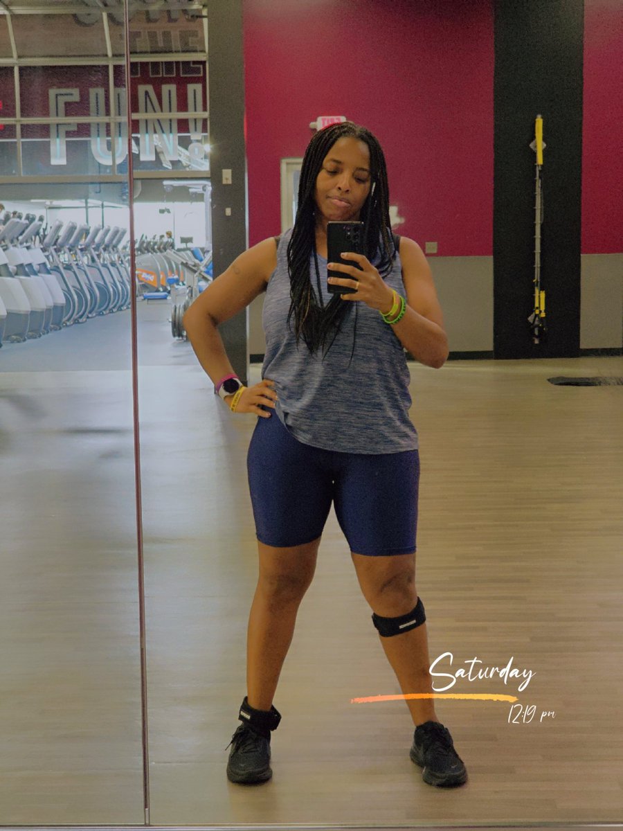 MissP_MaizedOut's tweet image. Let me see that cal count! ✌🏾 #2gyms #SuperSaturday  🤎💪🏾🥰🔥