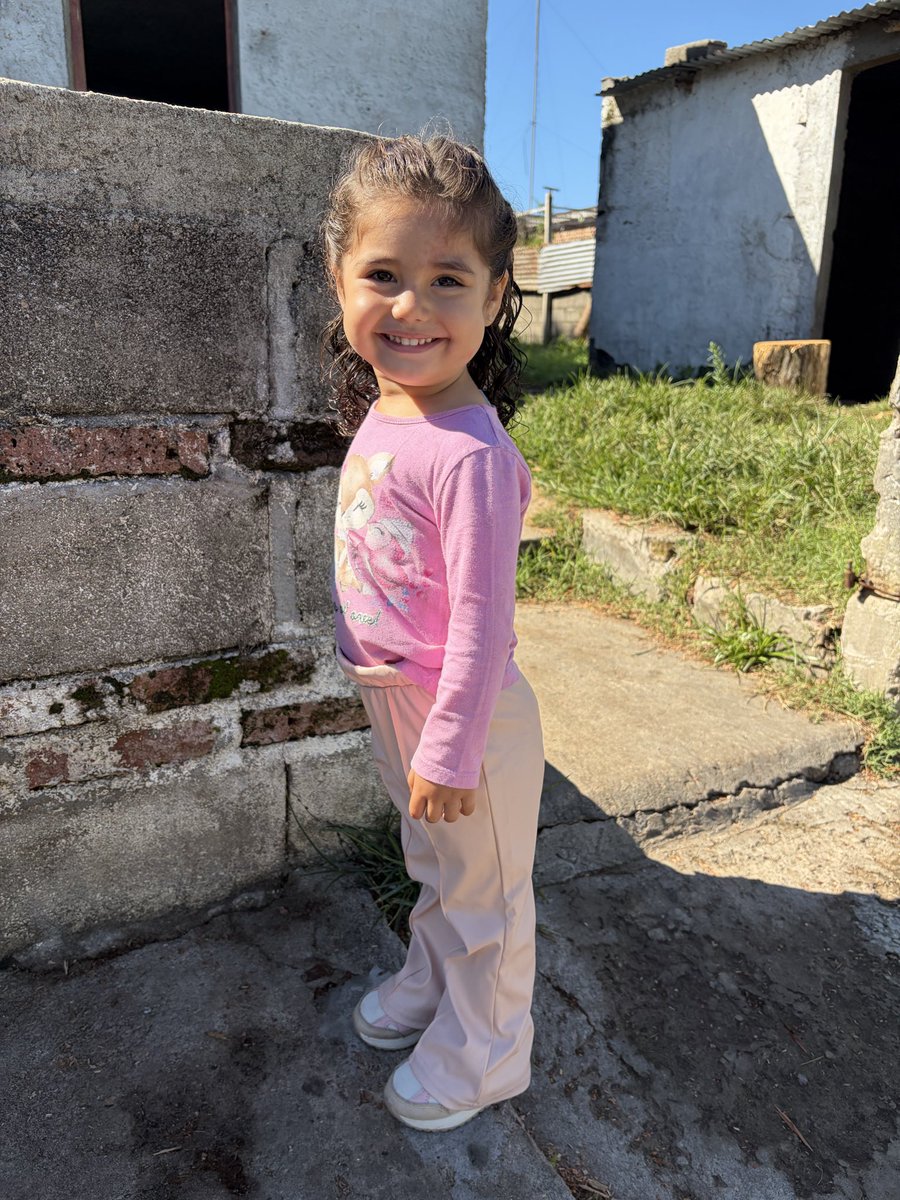 No creo puedan con tanto 😍😍👑
Una belleza 🥰
