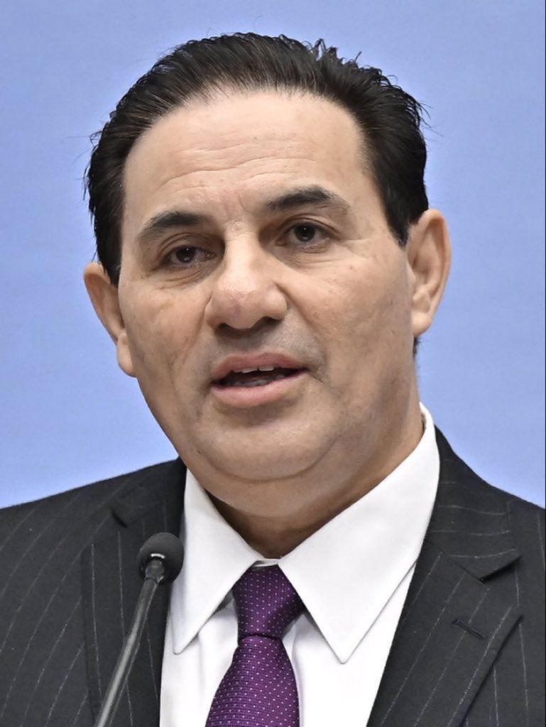 No me fui a inscribir antes como abogado, porque la CSJ, me quedaba lejísimos.