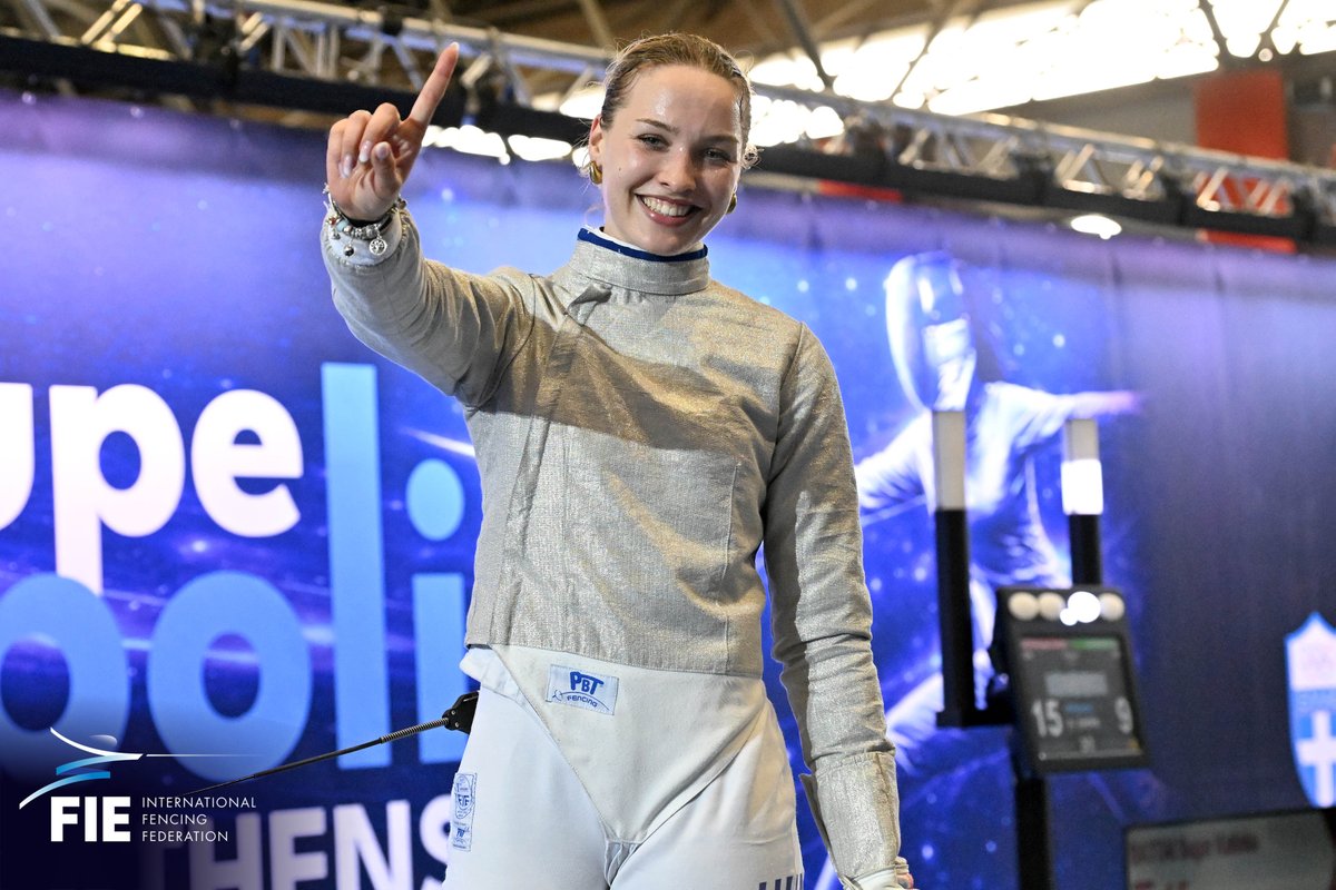 FIE_fencing's tweet photo. Sugar Katinka Battai (HUN) WINS🥇at the Athens Women's Sabre World Cup 🇬🇷 after defeating Yana Egorian (_AIN) 15-9 🥈

Congratulations to Luca Szucs (HUN) and Alina Komashchuk (UKR) for the bronze 🥉

📸 Bizzi /  Zsolt Nekifor  

#esgrima #fencing #escrime #athens #greec https://t.co/vY2e0udPwL