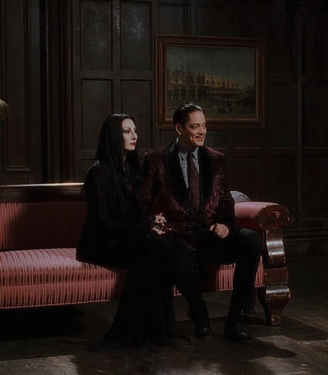 they’re giving royal couple posing for their annual portrait