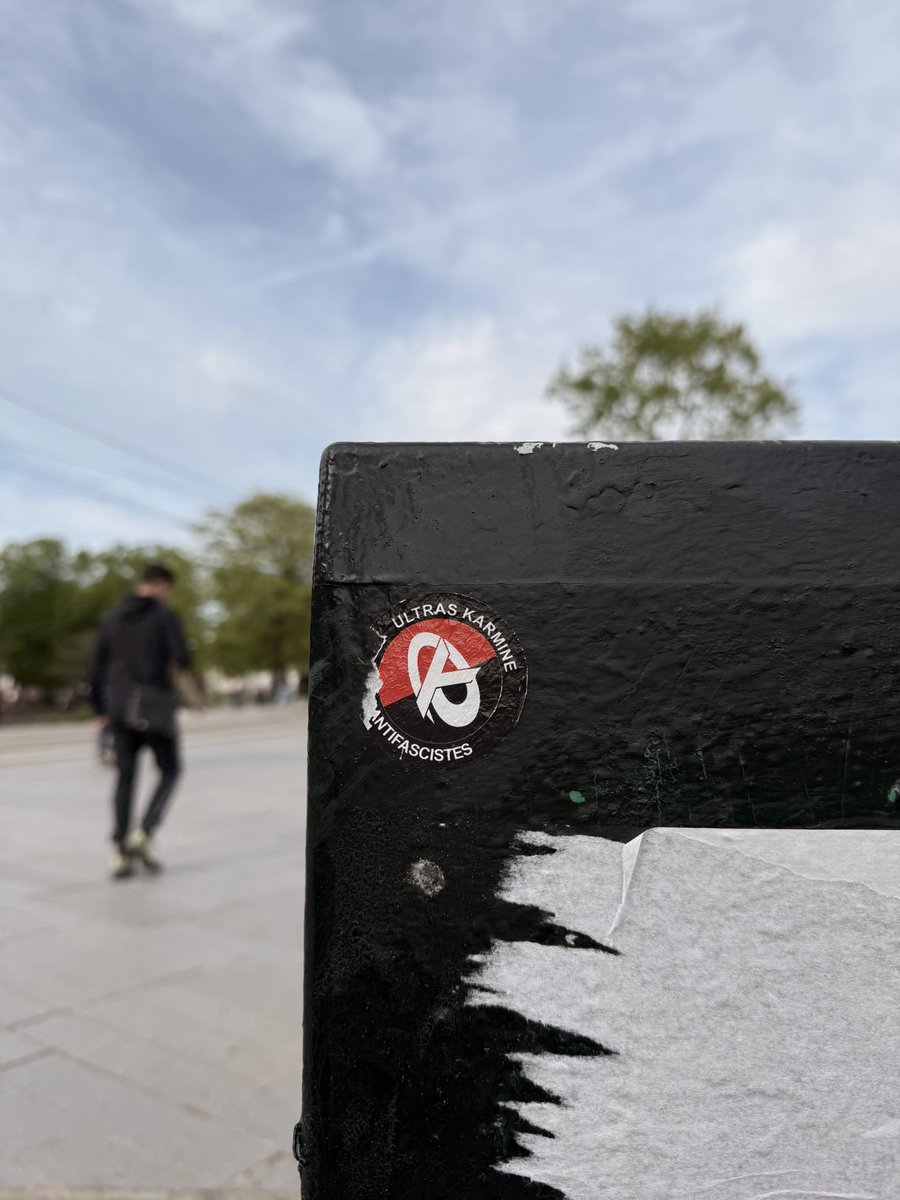 je me promène dans nantes quand soudain