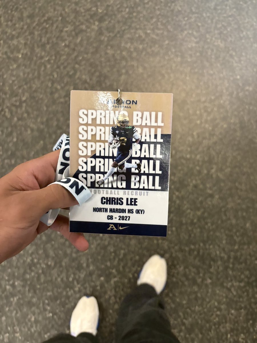 Christian “Chris” lee tweet media