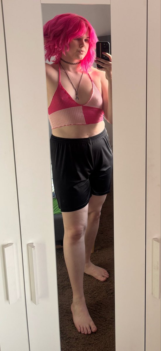 Lexxie's Bimbo Boobs! tweet media