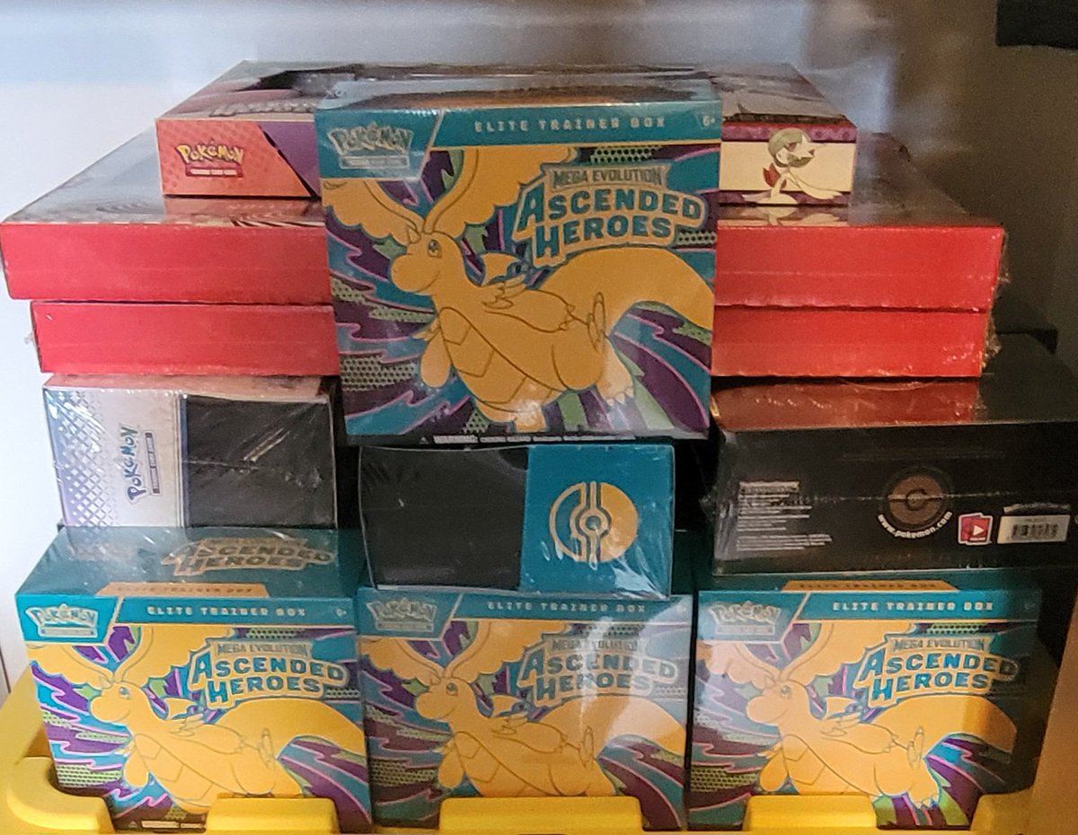 WeakestApeEver tweet media