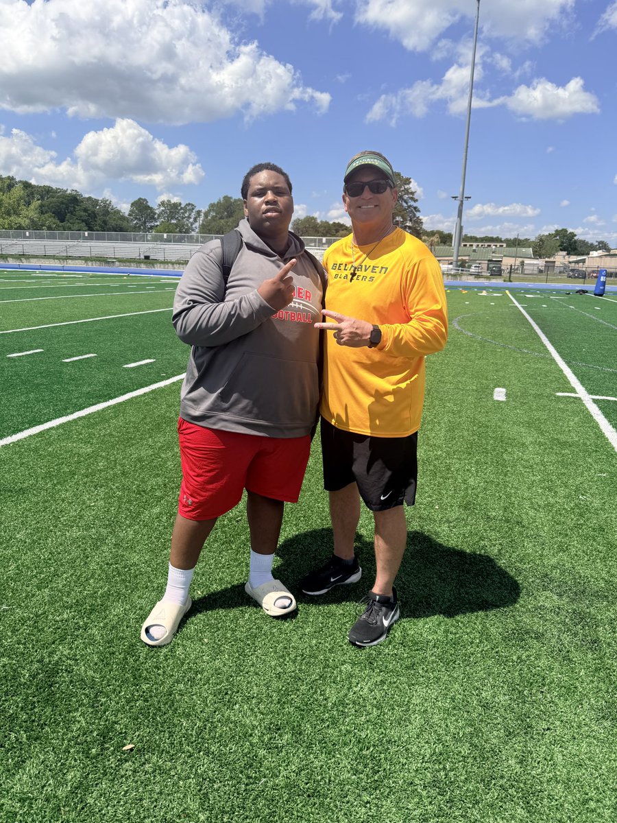 MarquisTurnerr's tweet photo. Had a great time at the east coast elite camp. Met a lot of coaches, and learned new skills. Entirely grateful for the opportunity to get better, and show what I am made of.  @CoachMcFatten #ECE https://t.co/rKHzS6PIiG